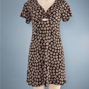 Pink Rose white daisy print, v-neck, stomach slit, flowy, summer dress